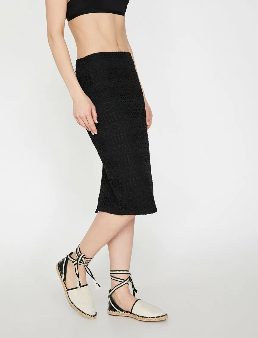 11818 Black Lace Detailed Midi Skirt