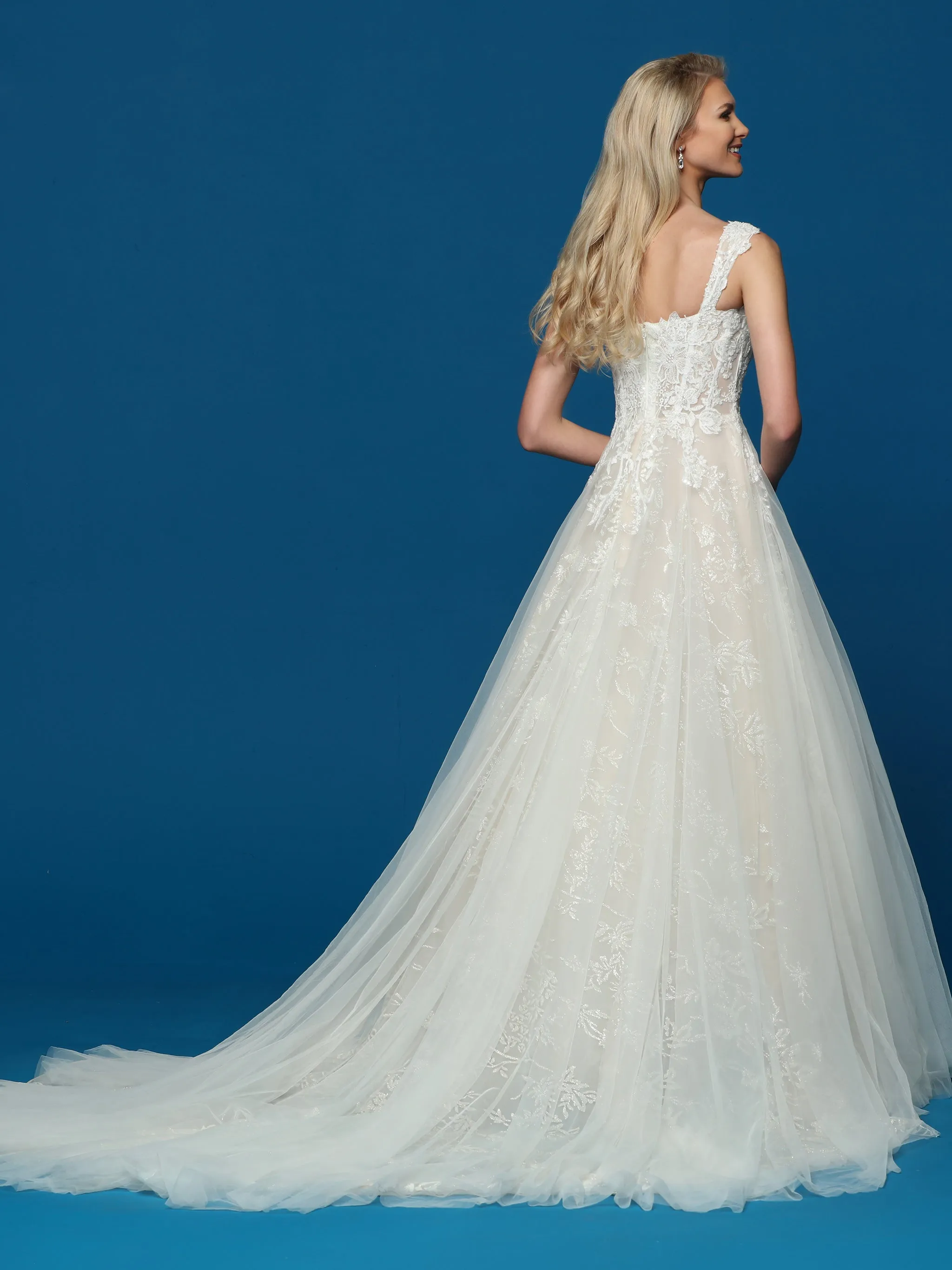 Davinci Bridal 50654 Size 8 Ivory lace A line Wedding Dress Bridal Gown
