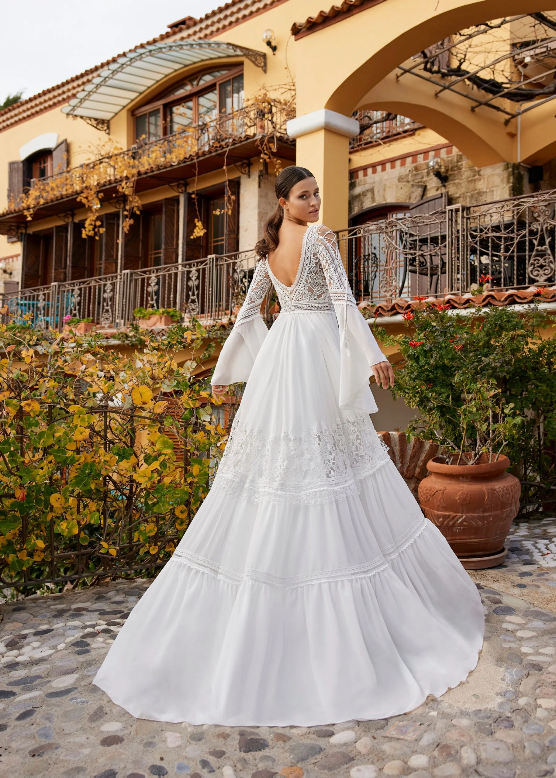 Herve Paris Adelynn 6