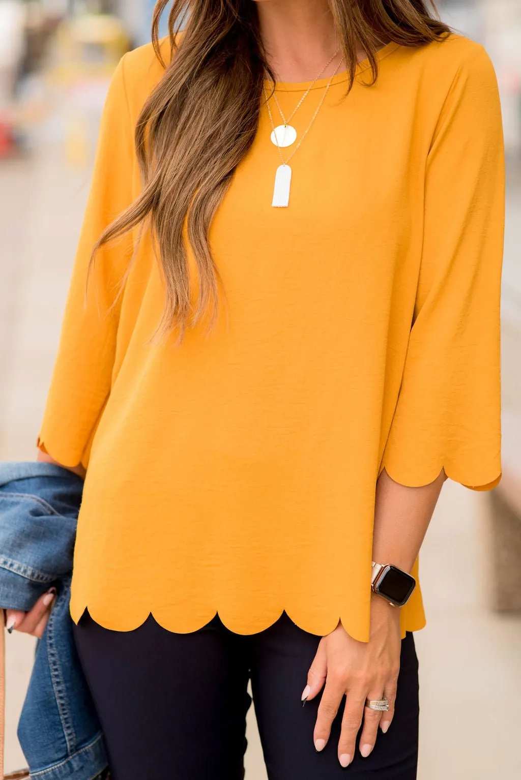 Lightweight Scalloped 3/4 Sleeve Blouse