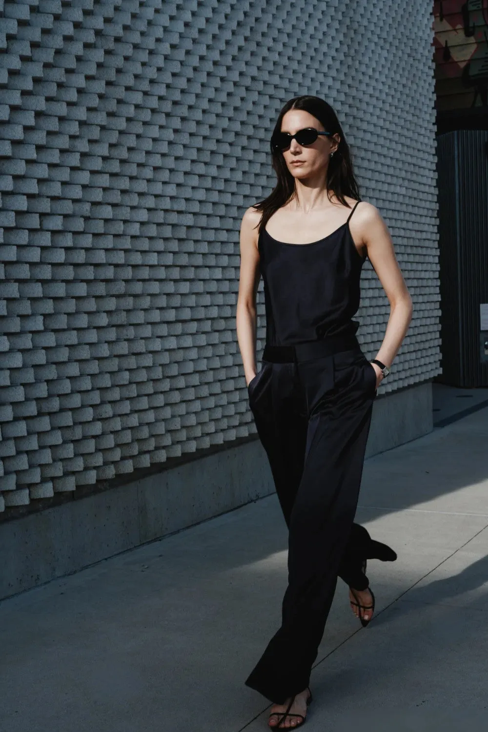 Saint Art Neve Mid-Waisted Wideleg Trouser