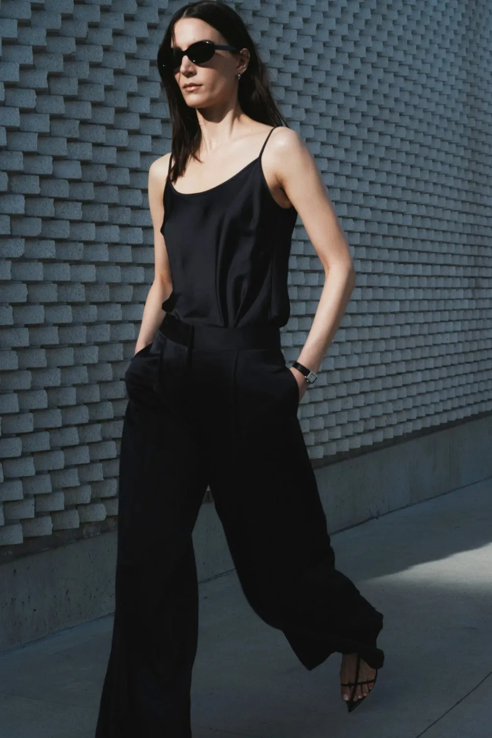 Saint Art Neve Mid-Waisted Wideleg Trouser
